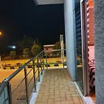 Kompleksi Gjoni Hotel Fier