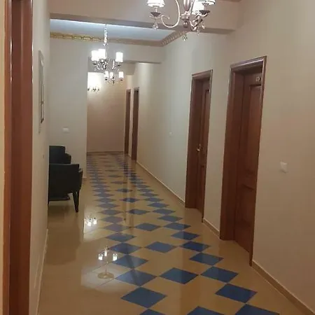 酒店 Kompleksi Gjoni 费里