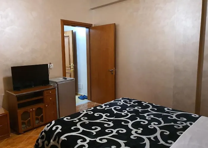Kompleksi Gjoni 3* Fier