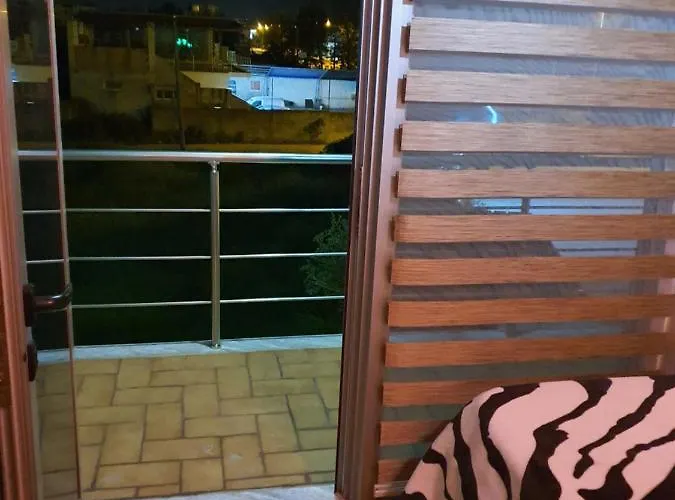 Kompleksi Gjoni Hotel Fier