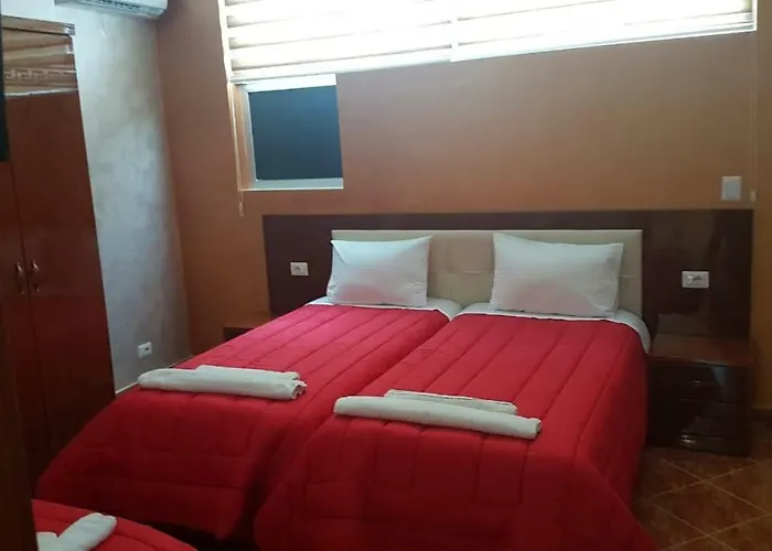 Hotel Kompleksi Gjoni