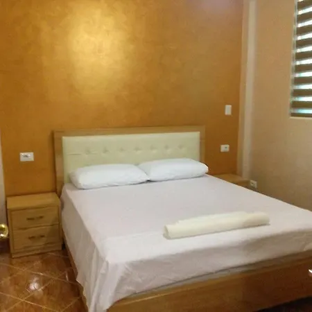 Hotel Kompleksi Gjoni Fier