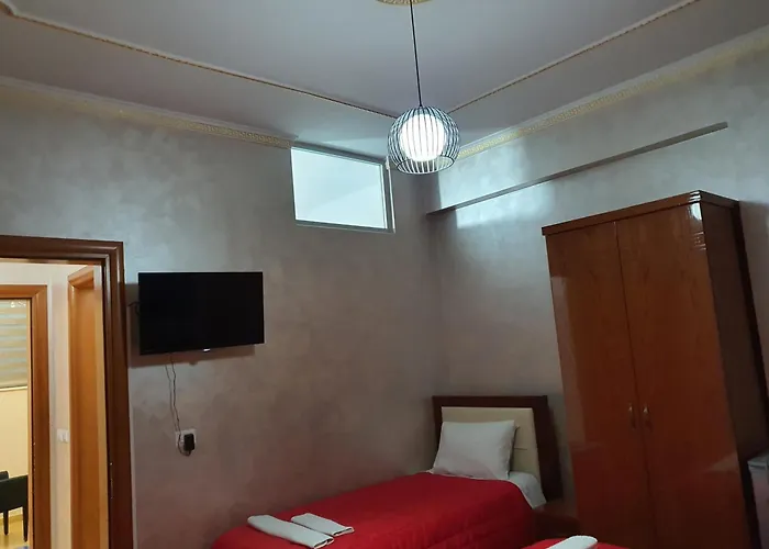 호텔 Kompleksi Gjoni 피에르